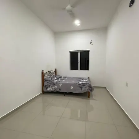 Faizaltapak 2 Apartment Parit Raja Exterior photo