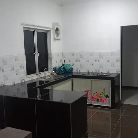Faizaltapak 2 Apartment Parit Raja Room photo