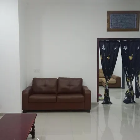 Faizaltapak 2 Apartment Parit Raja Room photo