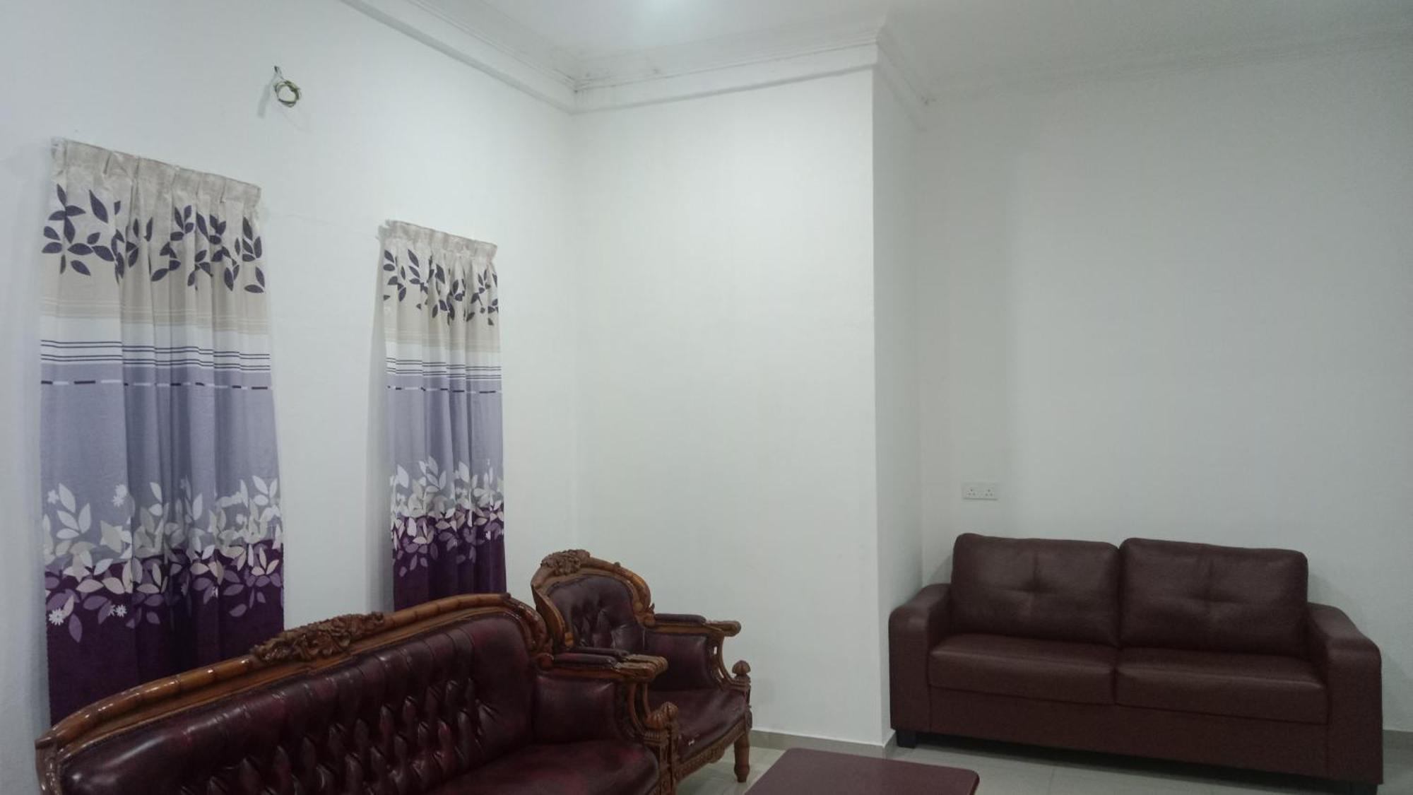 Homestay Faizaltapak 2 *